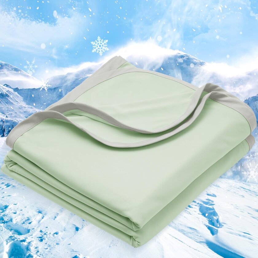Double Cooling Blanket for Hot Sleepers King Size,  with Double Cooling, Summer Blanket Absorbs Heat to Keep Cool All Night for Night Sweats (Green, 108''x90'')