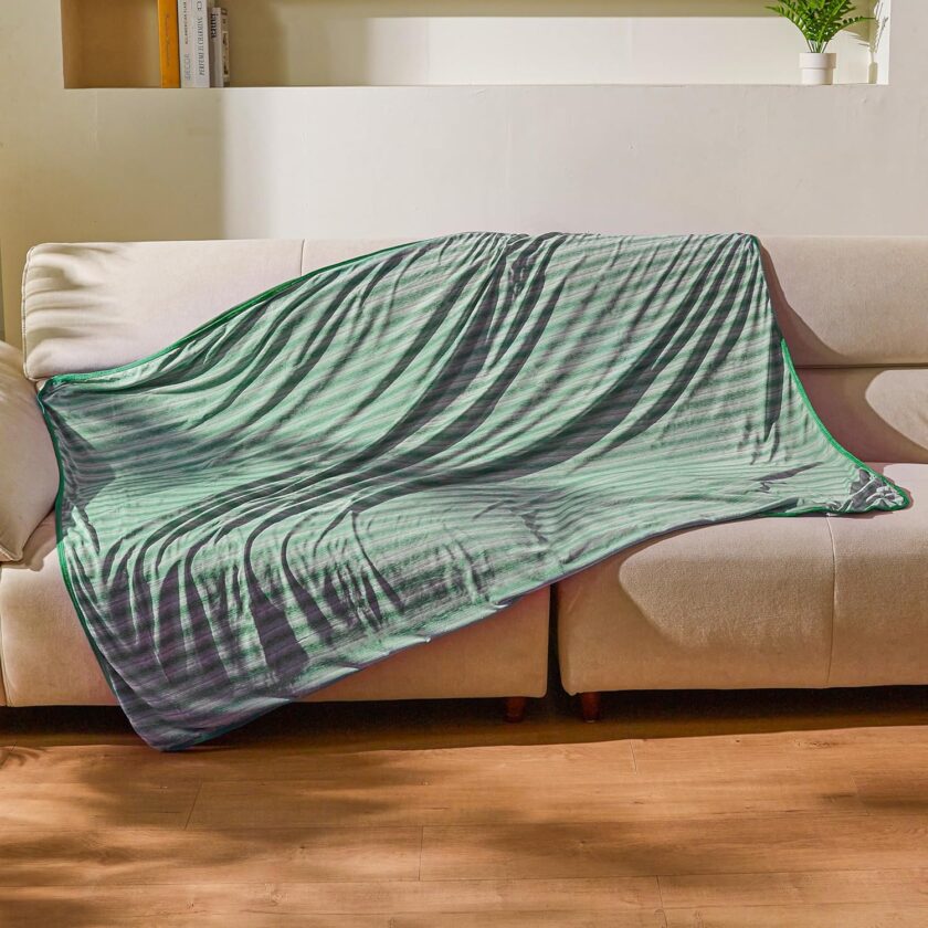 Cooling Blanket for Hot Sleepers, Summer Bed Blanket for Warm Night Sweat, Cool Sofa Throw Blanket for Hot Flashes, Soft Thin Lightweight Blanket for Adults Kids